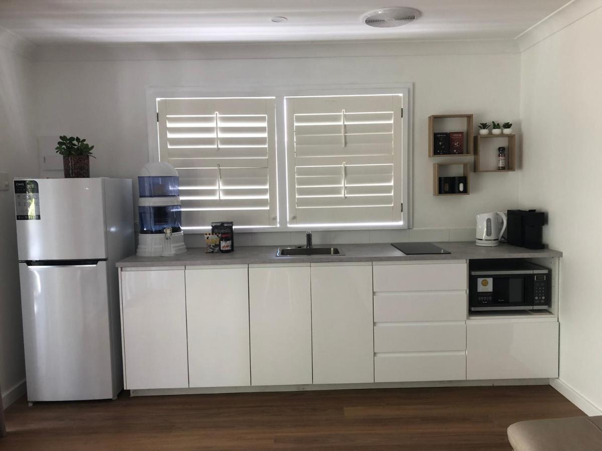 Lakeside Bungalow Marks Point Екстер'єр фото